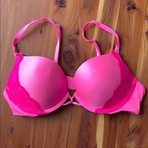 Victoria’s Secret Bombshell Plunge Bra